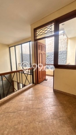 Disewakan segera rumah minimalis strategis 4 Kamar di Kebayoran Baru, Jakarta Selatan Disewakan segera rumah minimalis strategis 4 Kamar di Kebayoran Baru, Jakarta Selatan