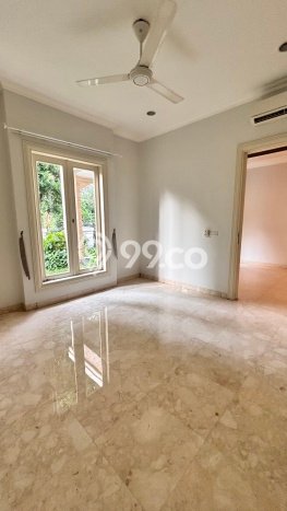 Hunian Modern Untuk Disewakan di Pondok Indah Jakarta Selatan 5 KT & 4 KM Hunian Modern Untuk Disewakan di Pondok Indah Jakarta Selatan 5 KT & 4 KM