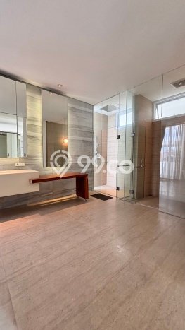 Disewakan Rumah Strategis LT 300m2 / LB 600m2 di Cipete, Jakarta Selatan Disewakan Rumah Strategis LT 300m2 / LB 600m2 di Cipete, Jakarta Selatan
