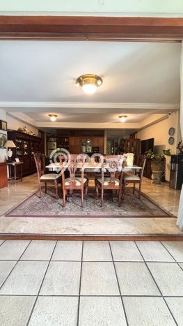Rumah Mewah LB 600m2 Siap Pakai Desain Elegan di Ulujami, Jakarta Selatan Rumah Mewah LB 600m2 Siap Pakai Desain Elegan di Ulujami, Jakarta Selatan
