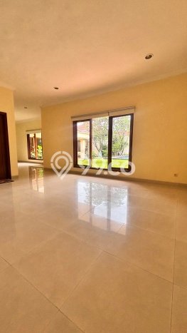 Sewa Rumah Murah di Kemang Jakarta Selatan Punya 5 Kamar Tidur Sewa Rumah Murah di Kemang Jakarta Selatan Punya 5 Kamar Tidur