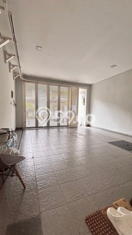 Disewakan Rumah Strategis LT 300m2 / LB 600m2 di Cipete, Jakarta Selatan Disewakan Rumah Strategis LT 300m2 / LB 600m2 di Cipete, Jakarta Selatan