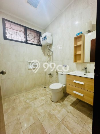 Rumah sewa siap pakai 3 KT di Senopati, Jakarta Selatan Rumah sewa siap pakai 3 KT di Senopati, Jakarta Selatan