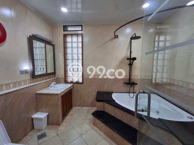 Rumah Luxury Modern Tanpa Renovasi di BSD Tangerang Rumah Luxury Modern Tanpa Renovasi di BSD Tangerang