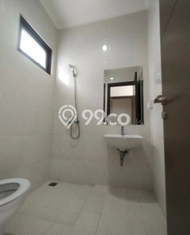 For Sale Rumah 2 Kamar Lokasi Ideal Nyaman dan Strategis di Serpong For Sale Rumah 2 Kamar Lokasi Ideal Nyaman dan Strategis di Serpong