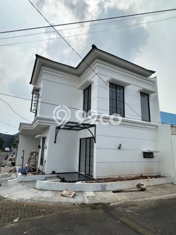 Rumah Luas Asri 4 KT Siap Huni di BSD Nusaloka Tangerang Rumah Luas Asri 4 KT Siap Huni di BSD Nusaloka Tangerang
