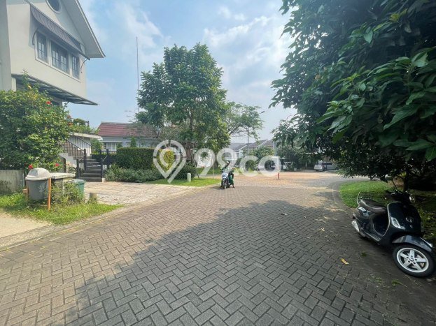 For Sale! Premium House LT 136m2 Desain Elegan di BSD For Sale! Premium House LT 136m2 Desain Elegan di BSD