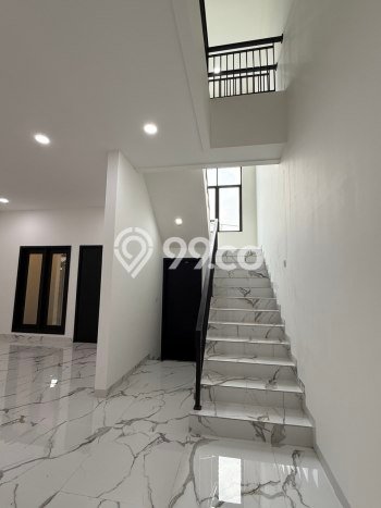 Hot Offer Hunian Mewah Ideal dan Luas di BSD, Tangerang Selatan Hot Offer Hunian Mewah Ideal dan Luas di BSD, Tangerang Selatan