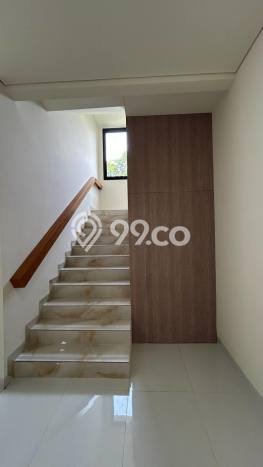 Rumah Elit Modern Tanpa Renovasi di BSD Tangerang Rumah Elit Modern Tanpa Renovasi di BSD Tangerang