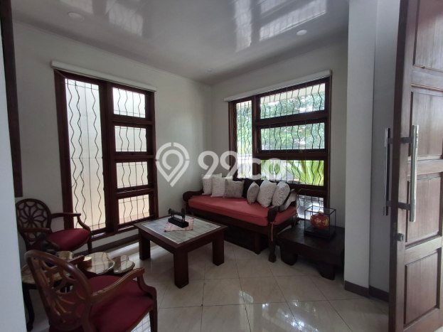 Rumah Luxury Modern Tanpa Renovasi di BSD Tangerang Rumah Luxury Modern Tanpa Renovasi di BSD Tangerang