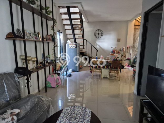 For Sale Hunian Rumah Terawat 3 Kamar di BSD Nusaloka, Tangerang For Sale Hunian Rumah Terawat 3 Kamar di BSD Nusaloka, Tangerang