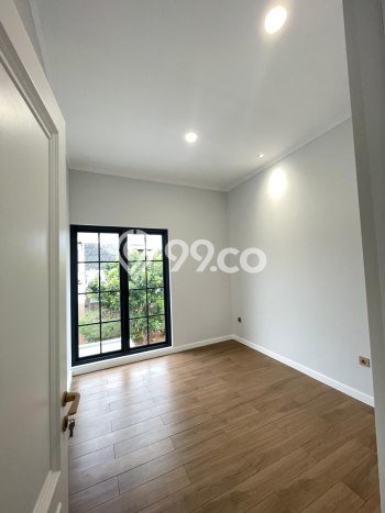 Dijual Rumah Premium dengan Fasilitas Sekitar Komplit di BSD, Tangerang Selatan Dijual Rumah Premium dengan Fasilitas Sekitar Komplit di BSD, Tangerang Selatan