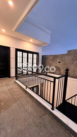 Dijual Rumah Premium dengan Fasilitas Sekitar Komplit di BSD, Tangerang Selatan Dijual Rumah Premium dengan Fasilitas Sekitar Komplit di BSD, Tangerang Selatan