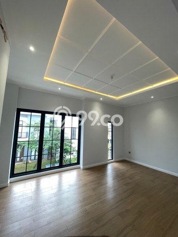 Dijual Rumah Premium dengan Fasilitas Sekitar Komplit di BSD, Tangerang Selatan Dijual Rumah Premium dengan Fasilitas Sekitar Komplit di BSD, Tangerang Selatan