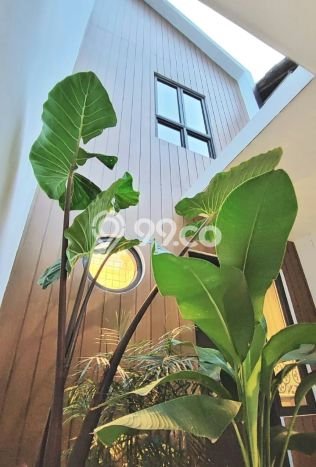 Siap Huni Rumah Mewah 4 Kamar di Kebayoran Baru Dekat ke Mana Pun Siap Huni Rumah Mewah 4 Kamar di Kebayoran Baru Dekat ke Mana Pun