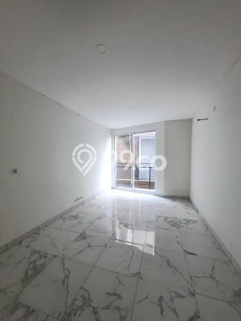 Disewakan! Rumah 3 Kamar Tidur &
2 Kamar Mandi di Kalibata, Jakarta Selatan Disewakan! Rumah 3 Kamar Tidur &
2 Kamar Mandi di Kalibata, Jakarta Selatan