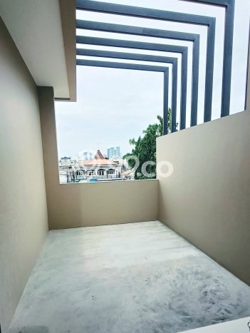 Siap Huni Rumah Mewah 4 Kamar di Kembangan Dekat ke Mana Pun Siap Huni Rumah Mewah 4 Kamar di Kembangan Dekat ke Mana Pun