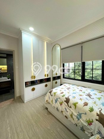 Siap Huni Rumah Mewah 3 Kamar di Mampang Prapatan Dekat ke Mana Pun Siap Huni Rumah Mewah 3 Kamar di Mampang Prapatan Dekat ke Mana Pun