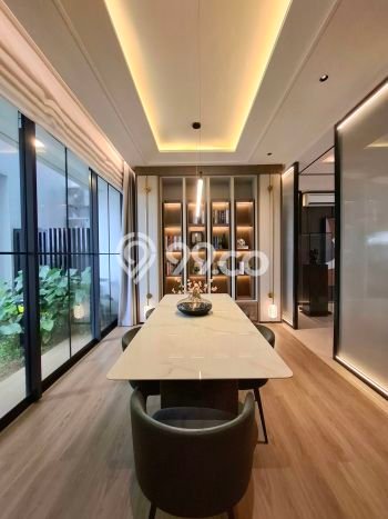 Jual Rumah Mewah Elegan Dengan View Cantik di BSD, Tangerang Jual Rumah Mewah Elegan Dengan View Cantik di BSD, Tangerang