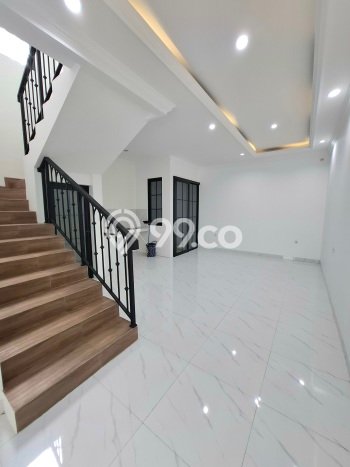 Dijual Rumah Mewah Elegan Dengan View Eksklusif di Lebak Bulus, Jakarta Selatan Dijual Rumah Mewah Elegan Dengan View Eksklusif di Lebak Bulus, Jakarta Selatan