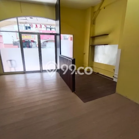 Komersial Bagus Dijual di Gajah Mada Jakarta Pusat Strategis Cocok untuk Kembangkan Bisnis Komersial Bagus Dijual di Gajah Mada Jakarta Pusat Strategis Cocok untuk Kembangkan Bisnis