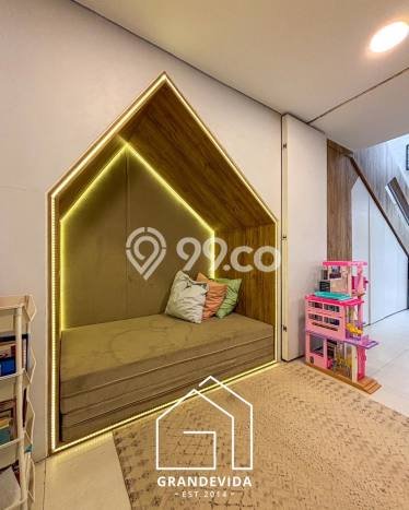 Rumah Elit LB 215m2 Siap Pakai Desain Elegan di Cipete, Jakarta Selatan Rumah Elit LB 215m2 Siap Pakai Desain Elegan di Cipete, Jakarta Selatan