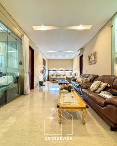 Hunian Elit LB 240m2 Siap Pakai Desain Elegan di Pejaten, Jakarta Selatan Hunian Elit LB 240m2 Siap Pakai Desain Elegan di Pejaten, Jakarta Selatan