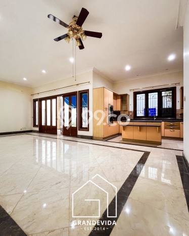 Dijual Rumah Elit Exclusive di Kebayoran Baru, Jakarta Selatan Dijual Rumah Elit Exclusive di Kebayoran Baru, Jakarta Selatan