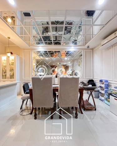 Rumah Elit LB 250m2 Siap Pakai Desain Elegan di Sektor 7-Bintaro, Tangerang Selatan Rumah Elit LB 250m2 Siap Pakai Desain Elegan di Sektor 7-Bintaro, Tangerang Selatan