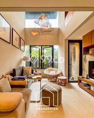 Rumah Elit Modern Tanpa Renovasi di Bintaro Jakarta Selatan Rumah Elit Modern Tanpa Renovasi di Bintaro Jakarta Selatan