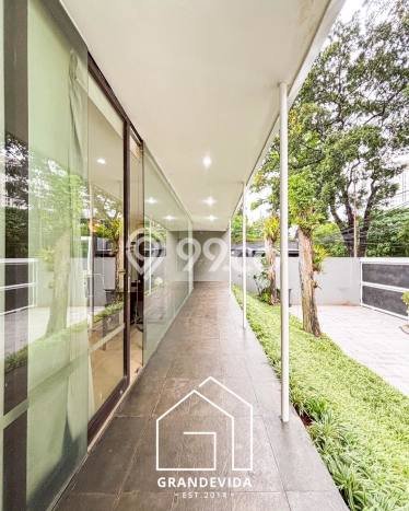 Hot Offer Hunian Mewah Ideal dan Luas di Kebayoran Baru, Jakarta Selatan Hot Offer Hunian Mewah Ideal dan Luas di Kebayoran Baru, Jakarta Selatan