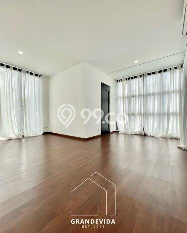 Rumah Mewah LB 245m2 Siap Pakai Desain Elegan di Kemang, Jakarta Selatan Rumah Mewah LB 245m2 Siap Pakai Desain Elegan di Kemang, Jakarta Selatan