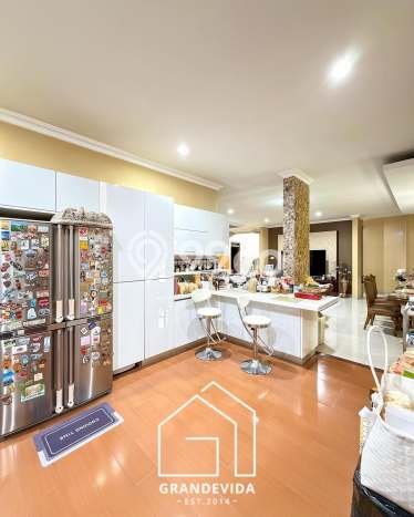 Siap Huni Rumah Mewah 10 Kamar di Jagakarsa Dekat ke Mana Saja Siap Huni Rumah Mewah 10 Kamar di Jagakarsa Dekat ke Mana Saja