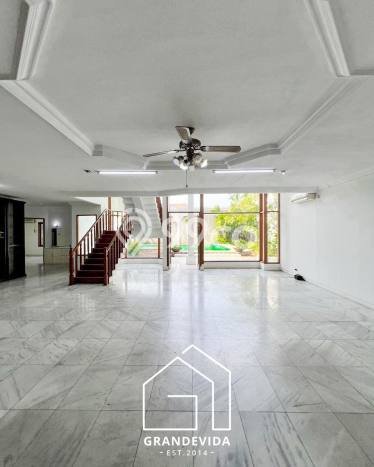 Rumah Elit LB 800m2 Siap Pakai Desain Elegan di Cipete, Jakarta Selatan Rumah Elit LB 800m2 Siap Pakai Desain Elegan di Cipete, Jakarta Selatan