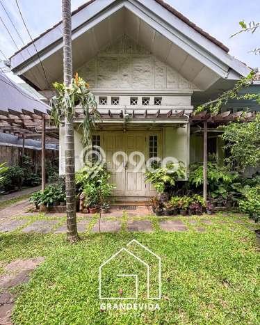 Hunian Eksklusif Siap Huni LT 657m2 di Menteng, Jakarta Pusat Hunian Eksklusif Siap Huni LT 657m2 di Menteng, Jakarta Pusat