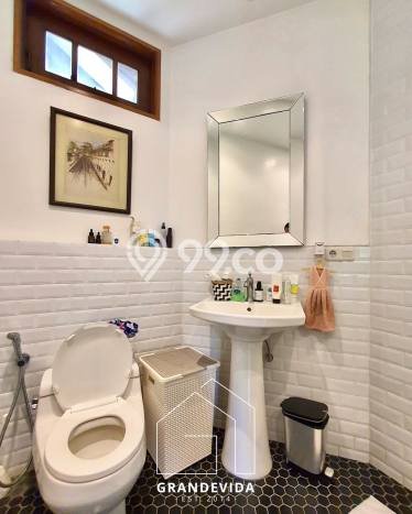Jual Rumah Luas Megah Dengan View Eksklusif di Lebak Bulus, Jakarta Selatan Jual Rumah Luas Megah Dengan View Eksklusif di Lebak Bulus, Jakarta Selatan