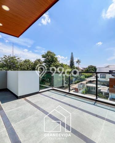 Siap Huni Hunian Elit 5 Kamar di Cilandak Dekat ke Mana Pun Siap Huni Hunian Elit 5 Kamar di Cilandak Dekat ke Mana Pun