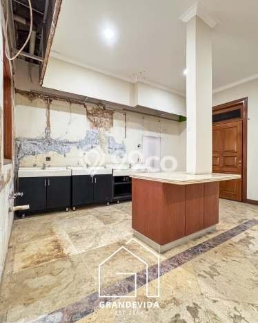 Rumah Mewah LB 608m2 Siap Pakai Desain Elegan di Pondok Indah, Jakarta Selatan Rumah Mewah LB 608m2 Siap Pakai Desain Elegan di Pondok Indah, Jakarta Selatan