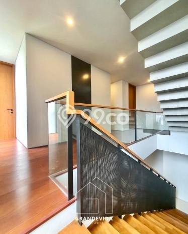 Jual Rumah Mewah Megah Dengan View Eksklusif di Kemang, Jakarta Selatan Jual Rumah Mewah Megah Dengan View Eksklusif di Kemang, Jakarta Selatan
