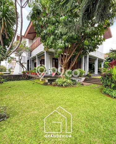 Hunian Mewah LB 900m2 Siap Pakai Desain Elegan di Pondok Indah, Jakarta Selatan Hunian Mewah LB 900m2 Siap Pakai Desain Elegan di Pondok Indah, Jakarta Selatan