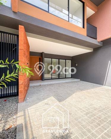 For Sale! Premium House LT 125m2 Desain Modern di Kemang For Sale! Premium House LT 125m2 Desain Modern di Kemang