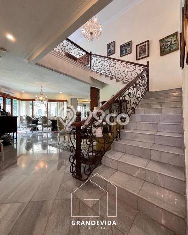 Rumah Eksklusif Siap Huni LT 800m2 di Cilandak, Jakarta Selatan Rumah Eksklusif Siap Huni LT 800m2 di Cilandak, Jakarta Selatan