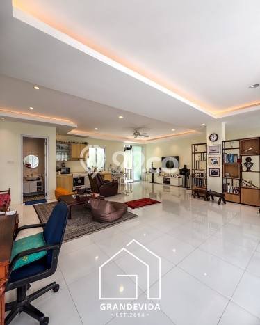 For Sale! Premium House LT 150m2 Desain Modern di Pondok Labu For Sale! Premium House LT 150m2 Desain Modern di Pondok Labu
