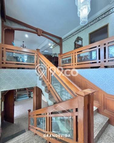 Hunian Elit LB 350m2 Siap Huni Desain Elegan di Lebak Bulus, Jakarta Selatan Hunian Elit LB 350m2 Siap Huni Desain Elegan di Lebak Bulus, Jakarta Selatan