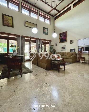For Sale! Luxury House LT 644m2 Desain Elegan di Pondok Indah For Sale! Luxury House LT 644m2 Desain Elegan di Pondok Indah