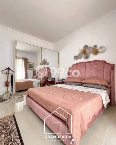 Jual Rumah Luas Elegan Dengan View Cantik di Lebak Bulus, Jakarta Selatan Jual Rumah Luas Elegan Dengan View Cantik di Lebak Bulus, Jakarta Selatan