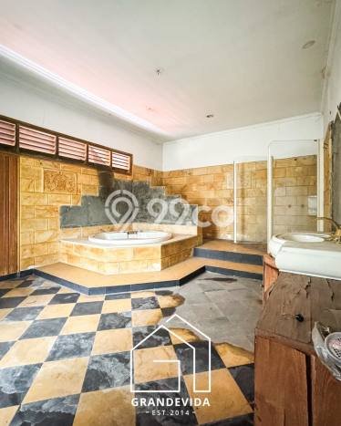 Ready to Use! Luxury House LT 407m2 Desain Elegan di Cipete Ready to Use! Luxury House LT 407m2 Desain Elegan di Cipete