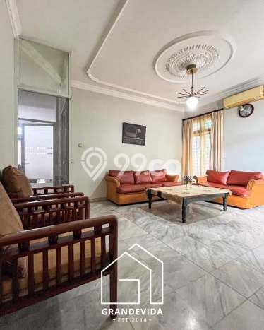 Jual Rumah Luas Megah Dengan View Eksklusif di Bendungan Hilir, Jakarta Pusat Jual Rumah Luas Megah Dengan View Eksklusif di Bendungan Hilir, Jakarta Pusat
