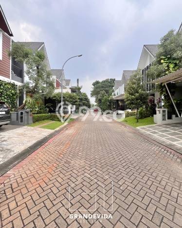 Ready to Use! Premium House LT 210m2 Desain Elegan di Sektor 7-Bintaro Ready to Use! Premium House LT 210m2 Desain Elegan di Sektor 7-Bintaro