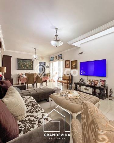 Jual Rumah Luas Elegan Dengan View Cantik di Lebak Bulus, Jakarta Selatan Jual Rumah Luas Elegan Dengan View Cantik di Lebak Bulus, Jakarta Selatan